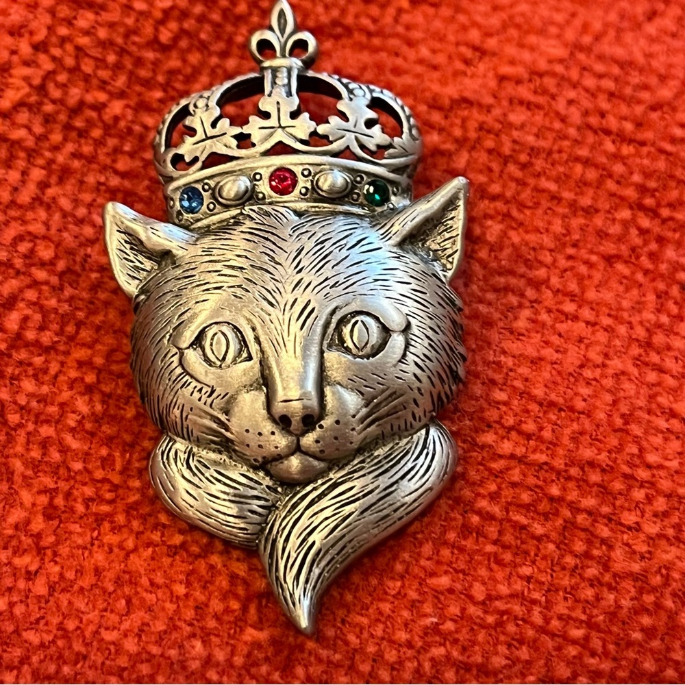 Vintage JJ Cat with Crown - Signed!